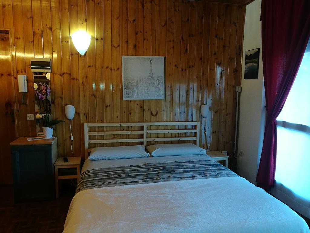 阿拉瓦尔住宿加早餐旅馆 特伦托 外观 照片